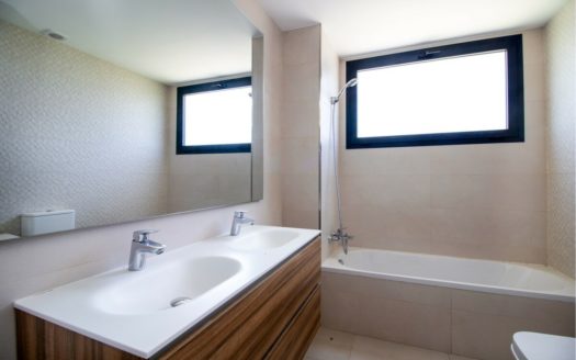 Apartamento de 3 dormitorios en Benahavis