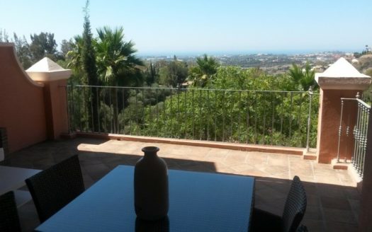 3 bedrooms Apartment in Benahavis