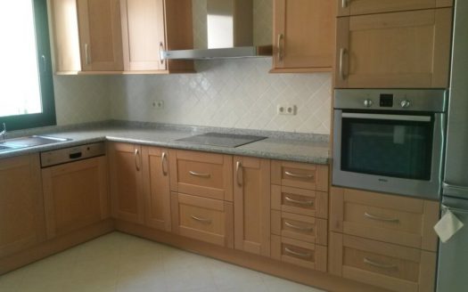 3 bedrooms Apartment in Benahavis