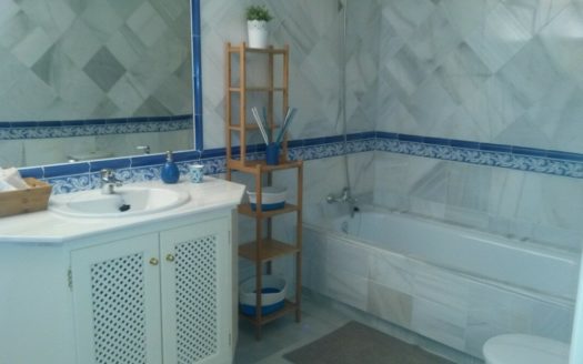 3 bedrooms Apartment in Benahavis