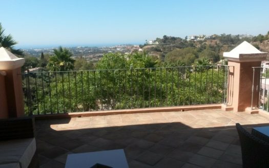 3 bedrooms Apartment in Benahavis