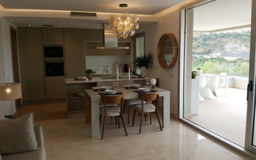 3 bedrooms Apartment in Benahavis
