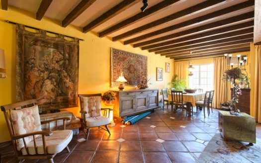 Adosado de 3 dormitorios en Benahavis