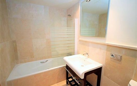 Apartamento de 2 dormitorios en Benahavis