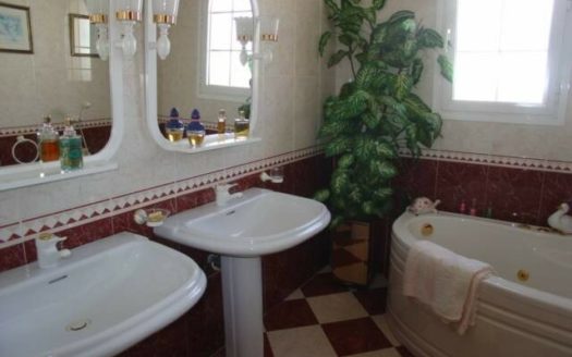Villa de 5 dormitorios en  Mijas