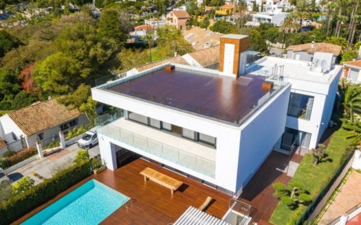 5 bedrooms Villa in Nueva Andalucia