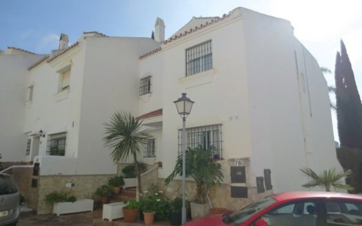 Adosado de 3 dormitorios en  Mijas