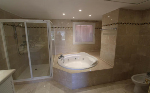 Ático de 3 dormitorios en Magna Marbella