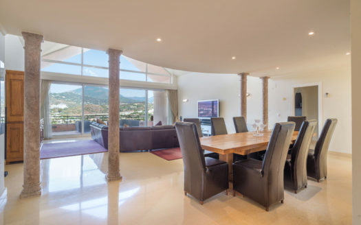 Ático de 3 dormitorios en Magna Marbella