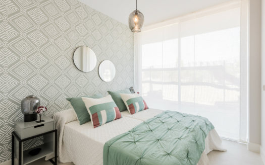 Apartamento de 3 dormitorios en Estepona Playa