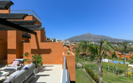 3 bedrooms Apartment in Nueva Andalucia