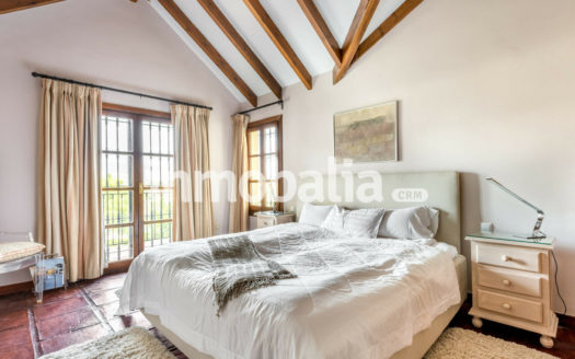 Villa de 5 dormitorios en El Herrojo