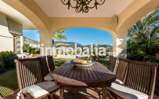 Villa de 5 dormitorios en El Herrojo