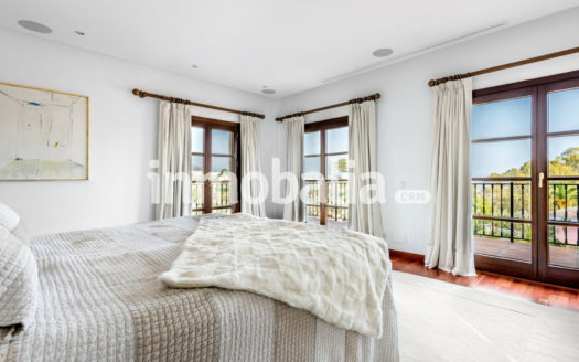 Villa de 5 dormitorios en El Herrojo