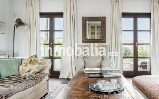 Villa de 5 dormitorios en El Herrojo