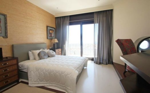 5 bedrooms Villa in Altos de los Monteros