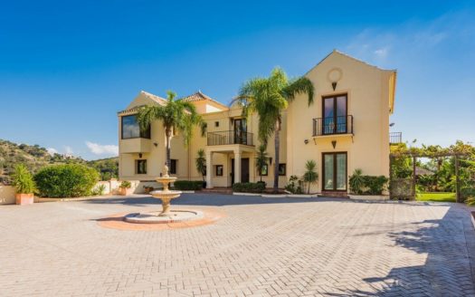 Villa de 6 dormitorios en  Benahavis