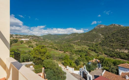 Villa de 6 dormitorios en  Benahavis