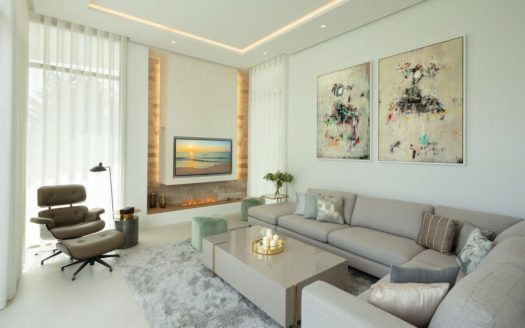 Villa de 4 dormitorios en Nueva Andalucia