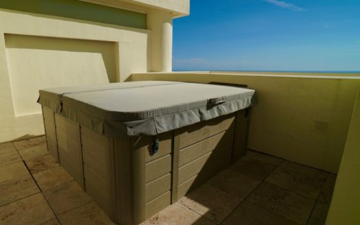 Ático de 3 dormitorios en Los Monteros