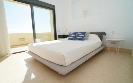 Ático de 3 dormitorios en Los Monteros