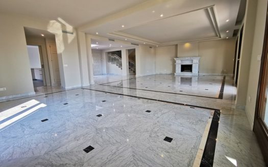 Villa de 4 dormitorios en Milla de Oro