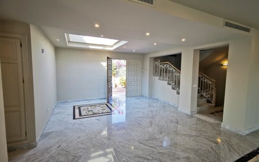 Villa de 4 dormitorios en Milla de Oro