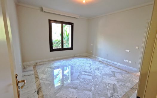 Villa de 4 dormitorios en Milla de Oro