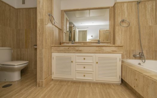 Apartamento de 3 dormitorios en Los Monteros