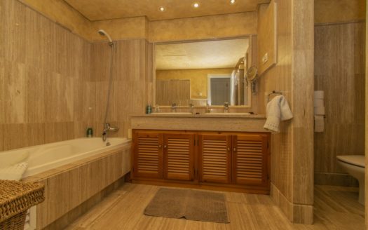 Apartamento de 2 dormitorios en Los Monteros