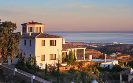 Villa de 6 dormitorios en Benahavis