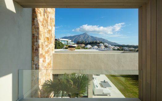 5 bedrooms Villa in Nueva Andalucia