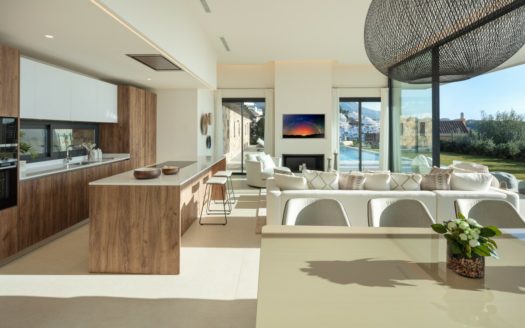 5 bedrooms Villa in Nueva Andalucia