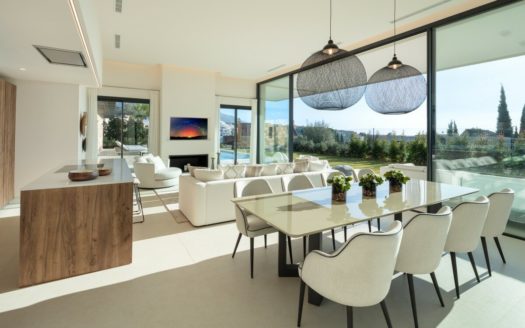 5 bedrooms Villa in Nueva Andalucia