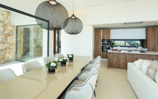 5 bedrooms Villa in Nueva Andalucia