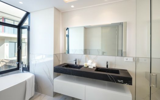 5 bedrooms Villa in Nueva Andalucia