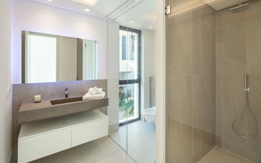 5 bedrooms Villa in Nueva Andalucia