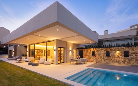 5 bedrooms Villa in Nueva Andalucia