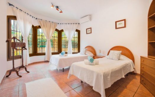 Villa de 7 dormitorios en El Rosario