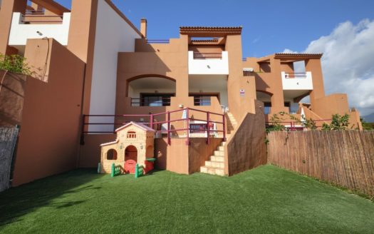 Adosado de 3 dormitorios en Benahavis