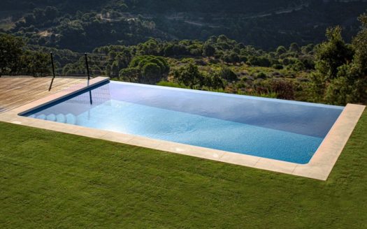 Villa de 4 dormitorios en Benahavis