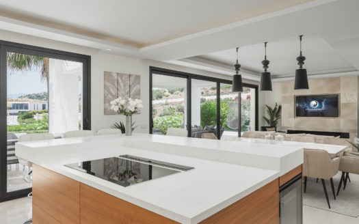 6 bedrooms Villa in Nueva Andalucia