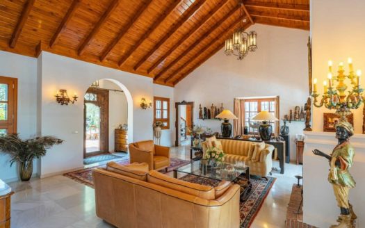 Villa de 4 dormitorios en Benahavis