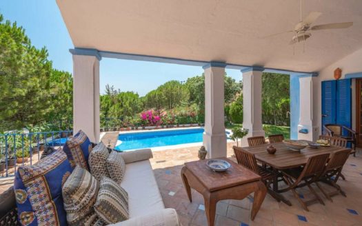 Villa de 4 dormitorios en Benahavis