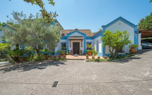 Villa de 4 dormitorios en Benahavis