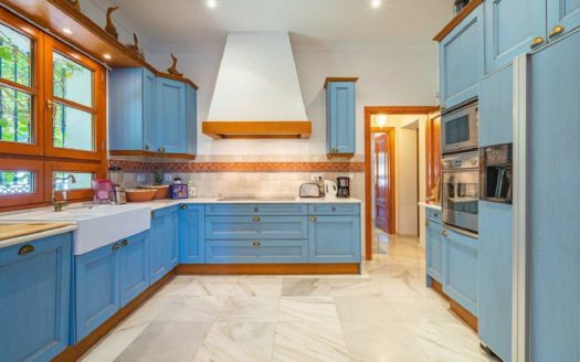 Villa de 4 dormitorios en Benahavis