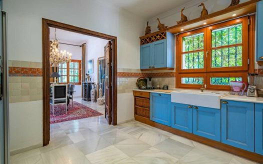 Villa de 4 dormitorios en Benahavis