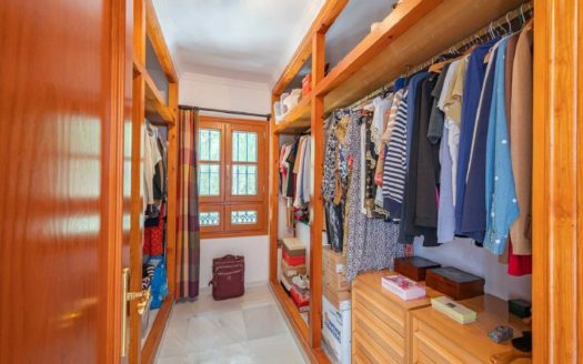 Villa de 4 dormitorios en Benahavis