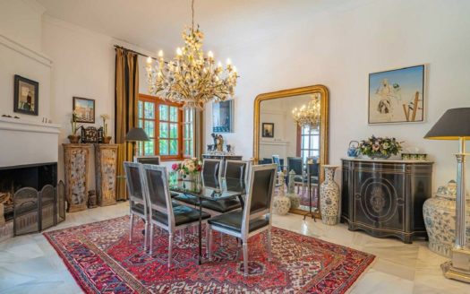 Villa de 4 dormitorios en Benahavis