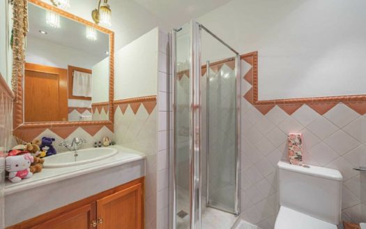 Villa de 4 dormitorios en Benahavis